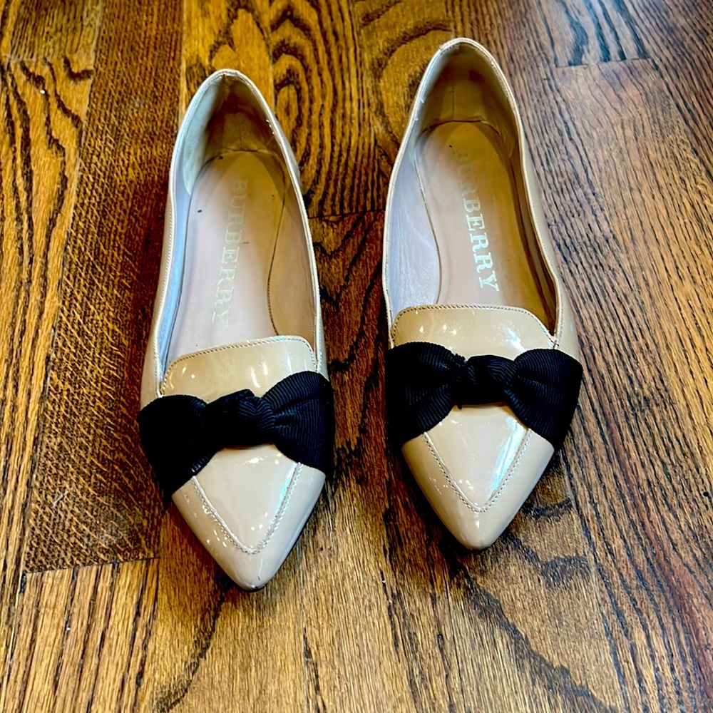Burberry flats